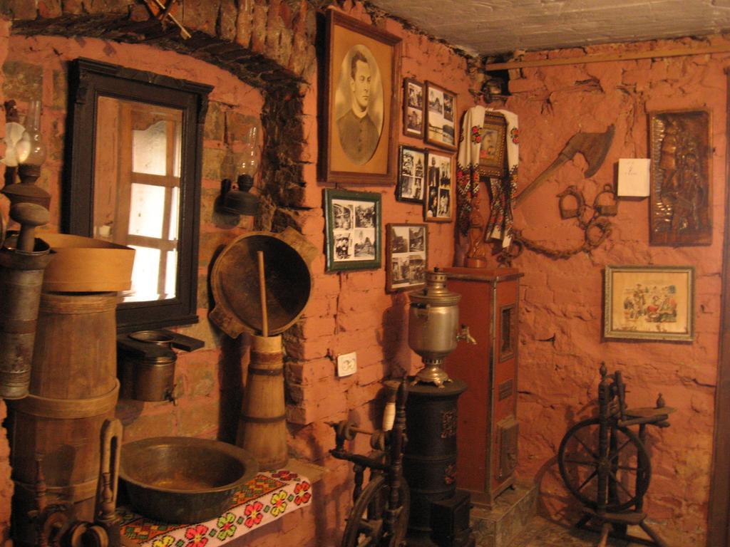 Hotel Vilni Kimnaty Mukaczewo Zewnętrze zdjęcie